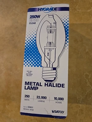 Satco S5831 MH250/ED28/U/4K Metal Halide 250W ED28 HID Mogul DC Screw E39d Clear - Image 1 of 3