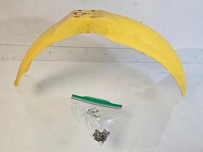 1990 SUZUKI RM80 YELLOW FRONT WHEEL FENDER COWL FAIRING W MOUNTING HARDWARE - Image 1 of 4