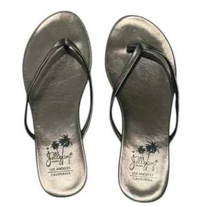 Jellypop Gold T-strap Flat Sandals Flip Flops Size 8 - Picture 1 of 4