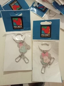 Mickey and Minnie mouse keyrings - Picture 1 of 3