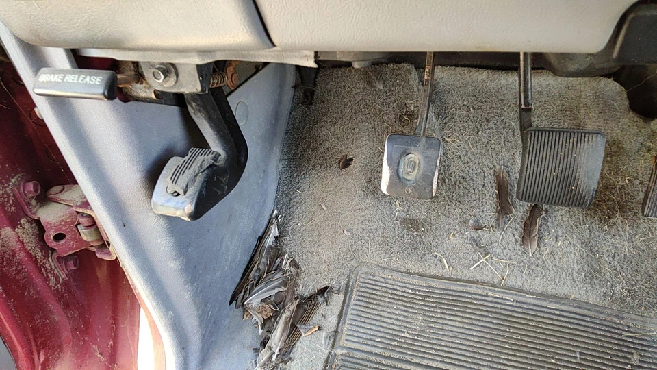 Ford Explorer 1994 conjunto de pedal de freno de estacionamiento OEM unidad de emergencia completa Foto 1 de 2