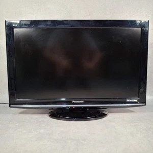 Panasonic TX-L32X10B 32” LCD HD Ready TV with Freeview Retro Gaming Display - Picture 1 of 12