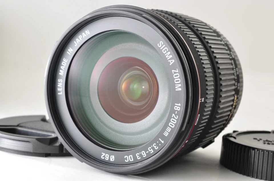 Near MINT Sigma 18-200mm f/3.5-6.3 DC Zoom Lens for NIKON F mount Fast Delivery - Image 1 of 4