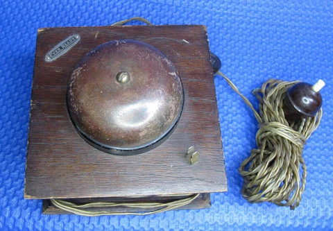 EVER READY ANTIQUE VINTAGE ORIGINAL ELECTRIC DOOR BUTLER BELL WOOD WARE REMOTE Cover