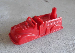 Vintage 1950s Renwal 145 Hard Plastic Fire Truck 3 1/4" Long - Picture 1 of 1