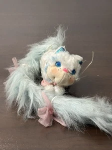 Kenner Furrever Friends Gattino Coda di Neve Gatto Bianco Blu - Foto 1 di 8