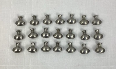 Juego de 21 perillas de gabinete ovaladas con acabado de níquel cepillado de acero inoxidable tiradores de cajón Foto 1 de 4