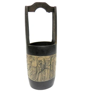 Cubo de agua chino de bronce y madera en miniatura con incrustaciones grabadas de 5" de alto - Imagen 1 de 8