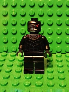 Lego Alien Minifigure with Red Mechanical Right Eye - Picture 1 of 2