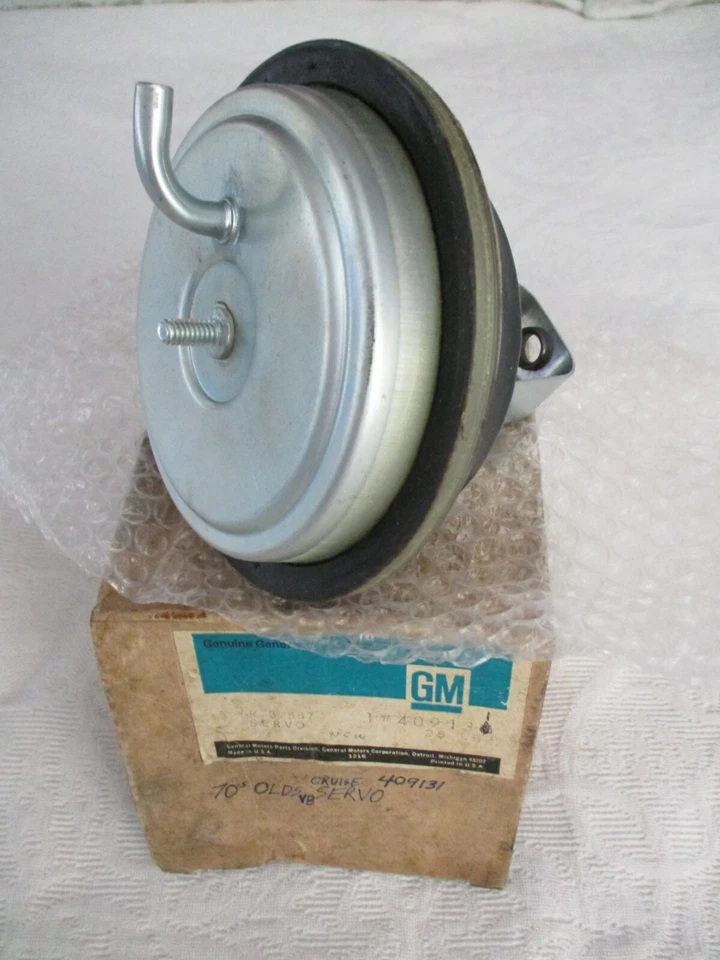 NOS 1970s Oldsmobile OLDS CRUISE control vacuum SERVO new in original GM box! - Image 1 of 3