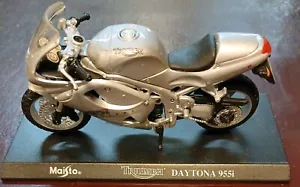 Modell-Motorrad Maisto 1:18 Sammlung Triumph Daytona 955i - Bild 1 von 3