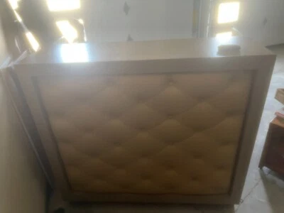 Recepción de salón única usada  Foto 1 de 3