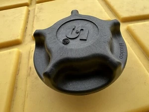 Stant 10082 Gas Cap - Picture 1 of 4