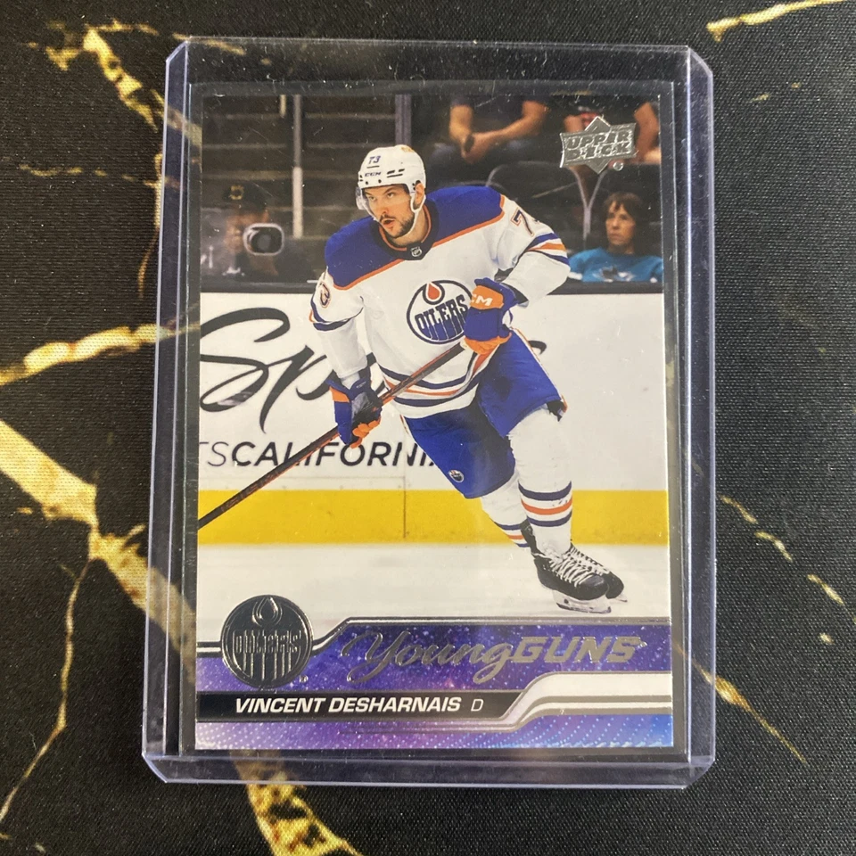 Vincent Desharnais - 2023-24 Upper Deck Series 1 - Young Guns #202 RC - Oilers - Image 1 of 2