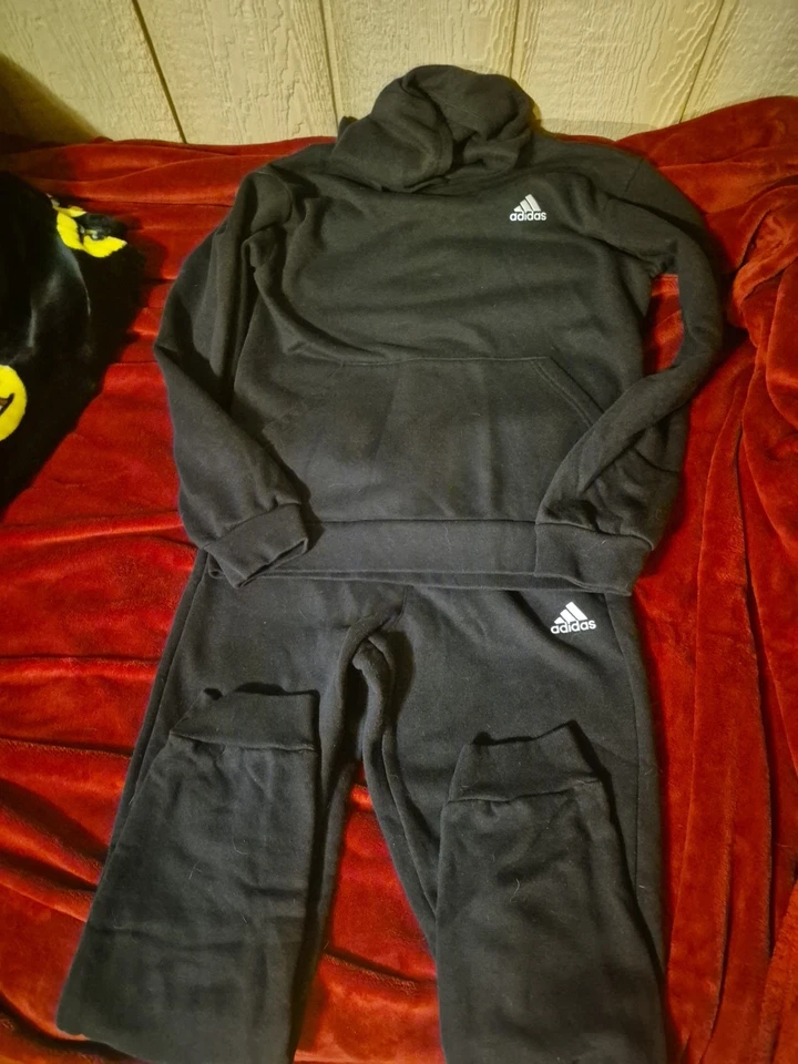 Conjunto Adidas Sudadera y Jogger Negro Juvenil Talla L Foto 1 de 4