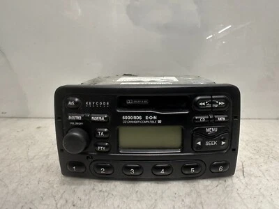 Ford Focus Autoradio Radio CD Kassetten mit Code  98AP18K876BA  M049576 - Bild 1 von 4