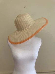 Neu ohne Etikett Markenlos Fedora Hut beige mit orangem Besatz 100 % Papier Einheitsgröße Boho Resort - Bild 1 von 6