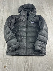 Patagonia Puffer Jacket Youth Size Large 12 Black down insulated hooded puffy - Picture 1 of 9