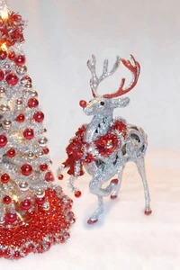 PUPPENHAUS MINIATUREN 7 ZOLL BELEUCHTETER WEIHNACHTSZÜGEL 1:12 MASSSTAB KEIN BAUM NEU OOAK - Bild 1 von 8