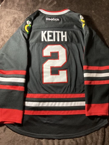 Reebok Chicago Blackhawks Duncan Keith Alternate Black Jersey Size XL Cover
