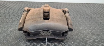 VW PASSAT MK7 (B8) 2018 2.0 TDI LEFT FRONT BRAKE CALIPER UNIT 8V0615123D - Image 1 of 4