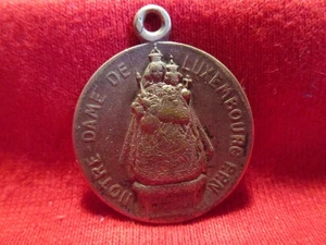 Notre Dame de Luxembourg Jubilee 1921 Medal Silvertone 1" dia - Picture 1 of 2