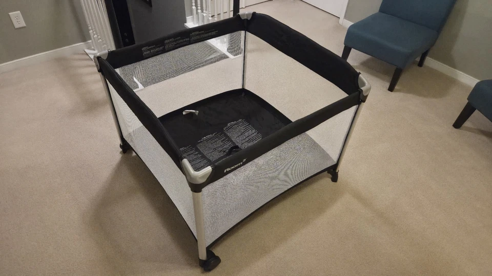  Joovy Room² Portable Play Pen Extra Large Pack n Play w/Carry Bag - Image 1 of 4