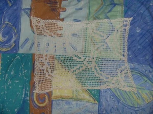 Gehäkelte Tischdecke - Bild 1 von 1