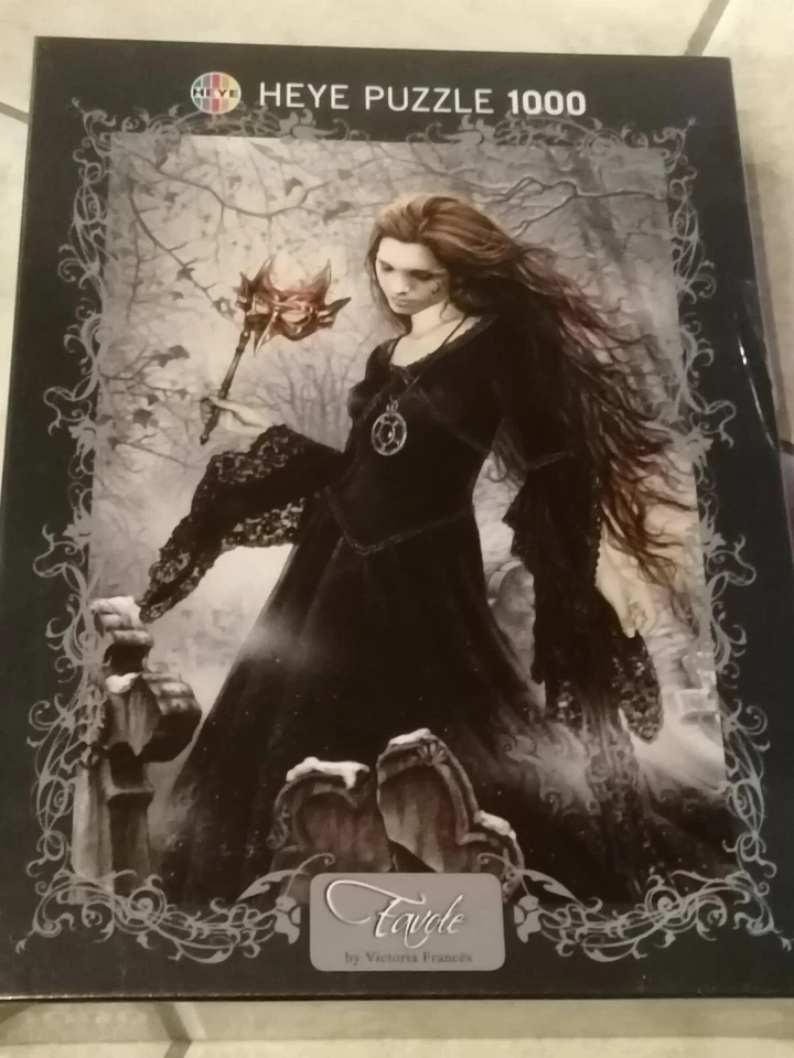 NOVITÀ: Heye Puzzle Favole Victoria Frances Black puzzle 1000 pezzi - Immagine 1 di 2