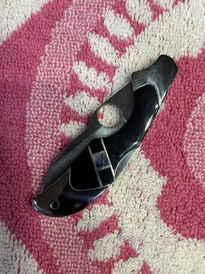 Cuchillo Spyderco 75P exótico con abulón kiwi Foto 1 de 4