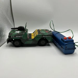 VINTAGE WIRED R/C MARX U.S. ARMY WILLYS JEEP TIN BATTERY TOY 1960 JAPAN WORKS - Bild 1 von 7