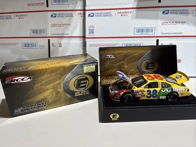 Elliott Sadler 1/24 RCCA Elite Action M&M 2003 Taurus 1-900 #409 - Изображение 1 из 4