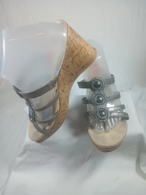 Sandalias Jellypop Aubrine Cuña Corcho Gris Con Estrás Talla 9M Foto 1 de 4