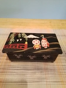 Vintage Schwarz Lack Schmuck Spieluhr Funktioniert Made In Japan Geishas In The Night - Bild 1 von 9