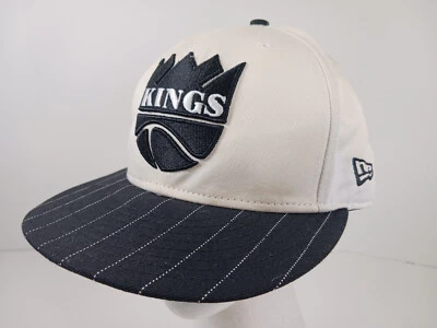 Gorra New Era 59Fifty Los Angeles Kings ajustada 7 3/8 blanca negra a rayas Foto 1 de 4