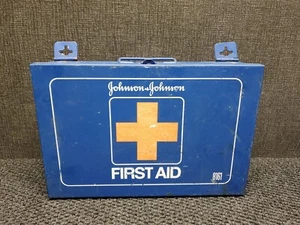 Kit de primeros auxilios Johnson & Johnson 8161 de colección solo caja - Imagen 1 de 22