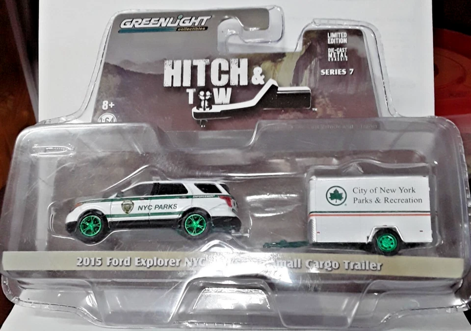 GreenLight Hitch & Tow 2015 Ford Explorer NYC Park and Small Cargo Trailer CHASE - Image 1 of 1