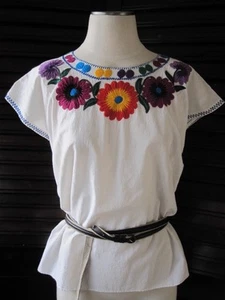 Vintage Oaxacan Mexican Embroidered Cotton Blouse S/M - Picture 1 of 2