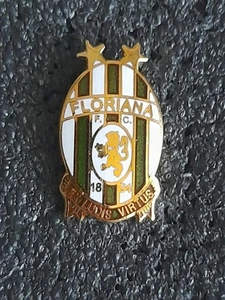 football soccer Pin (badge) Malta Floriana FC #11 - Picture 1 of 1