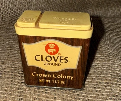 Vintage 1980  Crown Colony Cloves Ground Spice Tin Safeway Stores K2 - Image 1 of 4