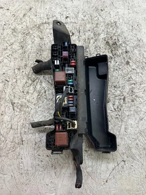 OEM 2003 2004 2005 2006 2007 2008 Toyota Corolla Matrix Fusebox Fuse Box Relay - Image 1 of 4