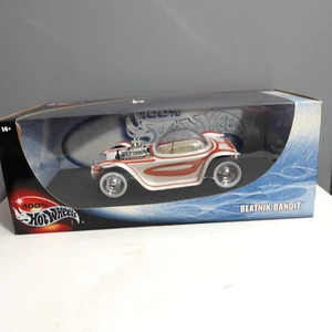 Hot Wheel Diecast "Beatnik Bandit" 1:18 Scale - Bild 1 von 10