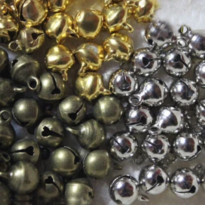 BRELOQUES PERLES MÉTAL - 6 MINIS GRELOTS TINTANTS - DE 8 à 11 mm environ - - Imagen 1 de 4
