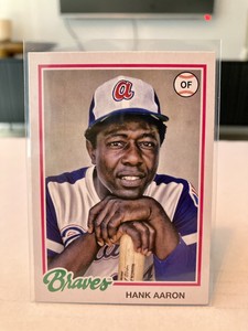 2 cards: 2022 Topps Archives. Ichiro + Hank Aaron Legends.