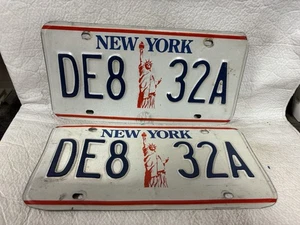 Vintage 1990 New York License Plate Pair - Picture 1 of 2