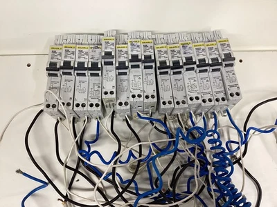 Joblot of SQUARE D KQE / SQOR RCBOs 30mA C32 / C16 / B32 240V  - Image 1 of 4