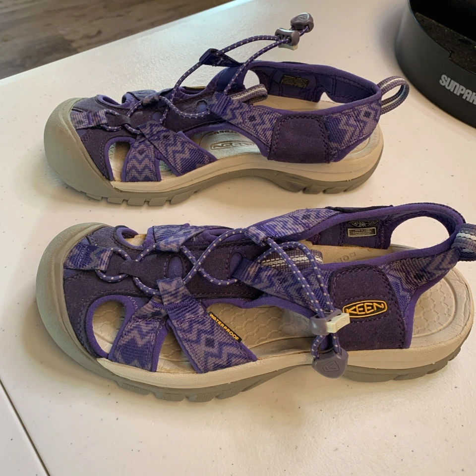 Sandalias Keen Venice H2 Mujer 7 Púrpura Impermeables Deporte Caminata Comodidad Puntera Golpe Foto 1 de 4