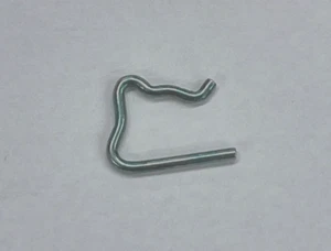 C2S32276 Fuel Leak Off Injector Pipe Clip 2.7 V6 Range Rover Sport & Discovery 3 - Picture 1 of 2