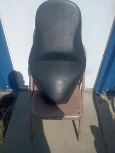 Asiento Vulcan Kawasaki VN1500 1999-2005 OEM 53001-1886 - Imagen 1 de 6