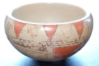Pot de sakeva Hopi-Tewa Beth vers 1950 4" de large x 2" de haut